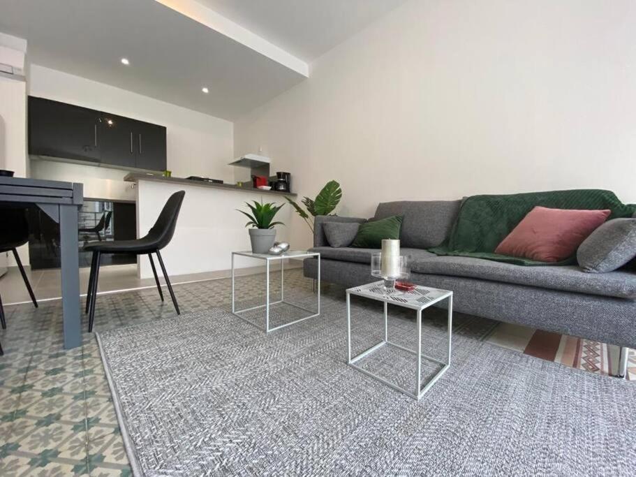 Le Contemporain-2 Chambres-Vue Eglise Saint Paul Nimes Ngoại thất bức ảnh