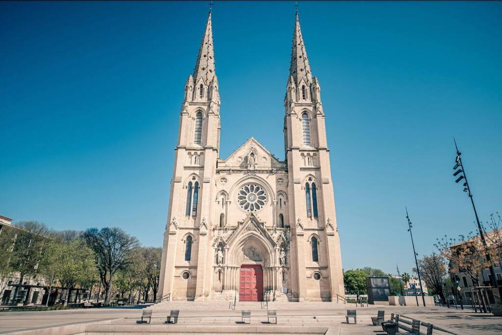 Le Contemporain-2 Chambres-Vue Eglise Saint Paul Nimes Ngoại thất bức ảnh