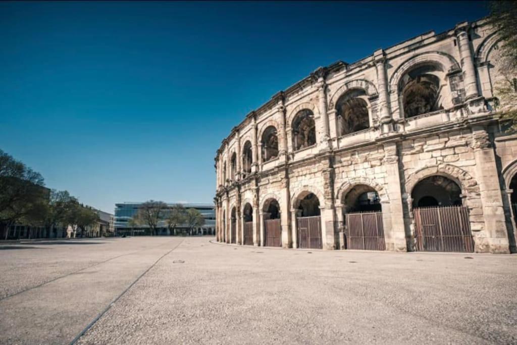Le Contemporain-2 Chambres-Vue Eglise Saint Paul Nimes Ngoại thất bức ảnh